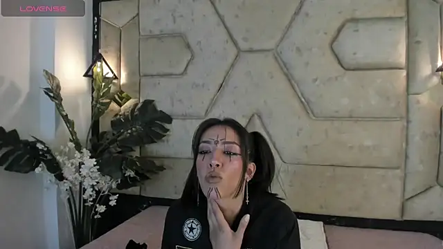 Snapshot of Julieta_Slav3 chatting on 21, 4, 2026 Julieta Slav3 online show from 21, 4, 2026
