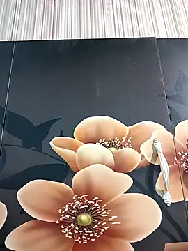 Snapshot of tulip-bae chatting on 5, 10, 2025 tulip-bae online show from 5, 10, 2025