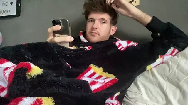 Snapshot of VersaGoo chatting on 8, 11, 2025 VersaGoo online show from 8, 11, 2025