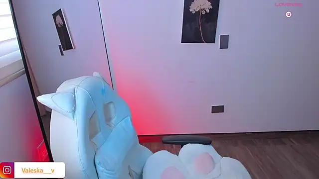 Snapshot of valeska__V chatting on 23, 4, 2026 valeska V online show from 23, 4, 2026