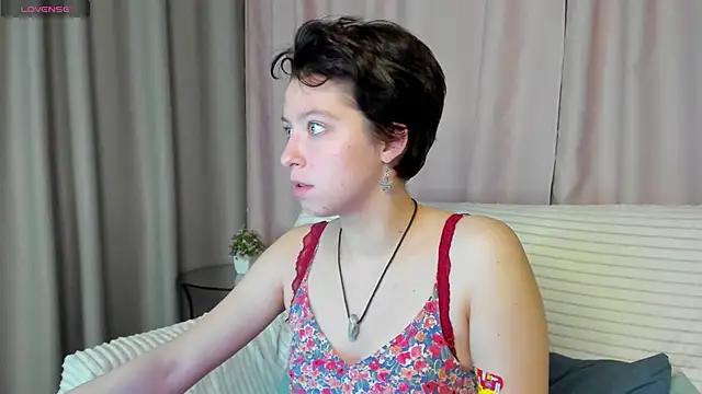 Sara Frayer online show from 3, 12, 2025