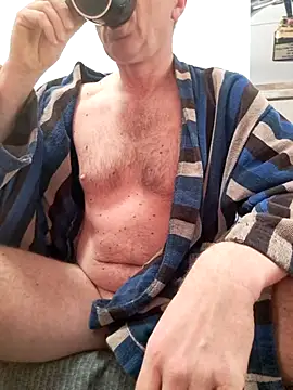 Snapshot of Vintermelon2 chatting on 18, 2, 2026 Vintermelon2 online show from 18, 2, 2026