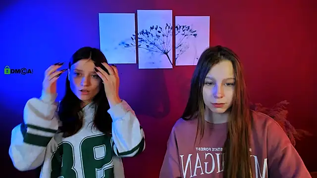 Snapshot of esme_moore_ chatting on 17, 10, 2025 esme moore  online show from 17, 10, 2025