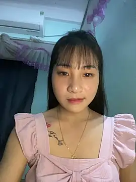 Snapshot of banlinh004 chatting on 3, 5, 2026 banlinh004 online show from 3, 5, 2026