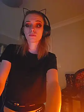 lonely Cosplay chick online show from 1, 11, 2025