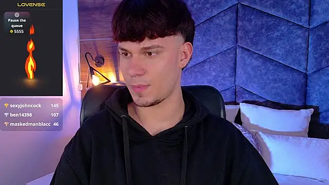 Snapshot of LiamThunder05_ chatting on 29, 10, 2025 LiamThunder05 online show from 29, 10, 2025