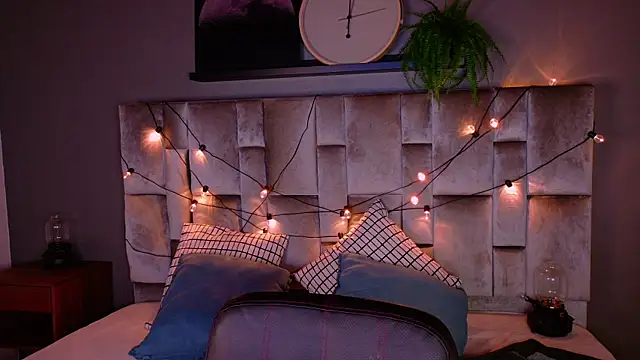 Snapshot of LiamThunder05_ chatting on 15, 11, 2025 LiamThunder05 online show from 15, 11, 2025