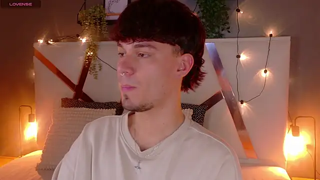 Snapshot of LiamThunder05_ chatting on 25, 11, 2025 LiamThunder05 online show from 25, 11, 2025