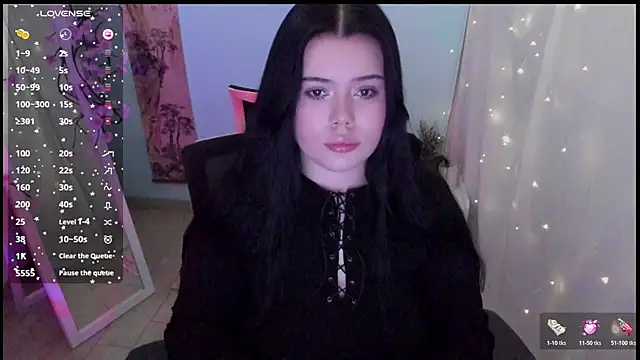 Mona Esty online show from 10, 4, 2026