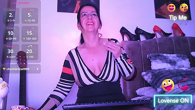 Snapshot of Agathabrunner chatting on 28, 10, 2025 Agathabrunner online show from 28, 10, 2025