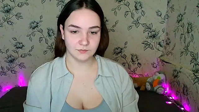 Snapshot of OliviaMontgommery chatting on 19, 3, 2026 OliviaMontgommery online show from 19, 3, 2026