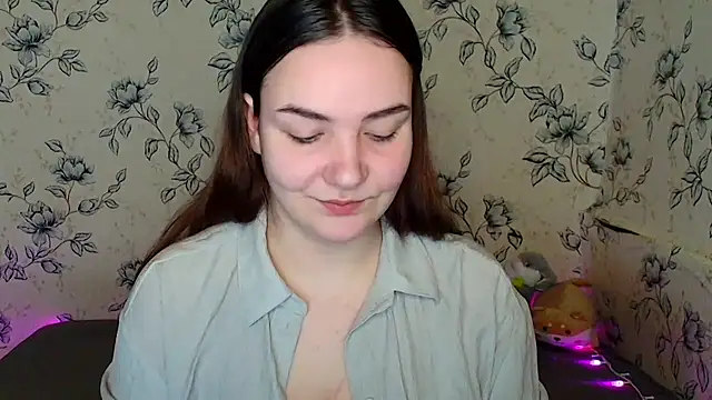 Snapshot of OliviaMontgommery chatting on 29, 3, 2026 OliviaMontgommery online show from 29, 3, 2026