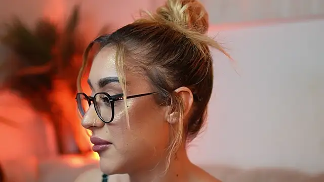 AileenKiss online show from 16, 3, 2026