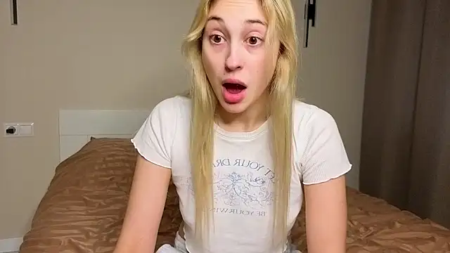 foxy vivi online show from 30, 10, 2025