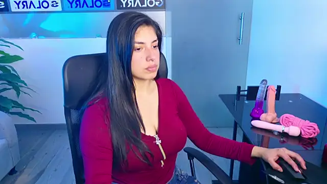 Violetta Swett  online show from 30, 10, 2025