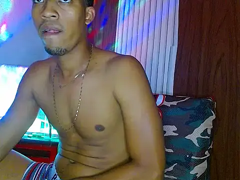 Snapshot of andreswj_bigcock23 chatting on 3, 10, 2025 andreswj bigcock23 online show from 3, 10, 2025