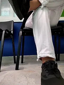 shannon kinne  online show from 14, 11, 2025