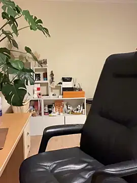 latava online show from 24, 10, 2025