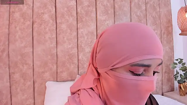 Snapshot of _alishaa_c chatting on 22, 10, 2025 alishaa c online show from 22, 10, 2025