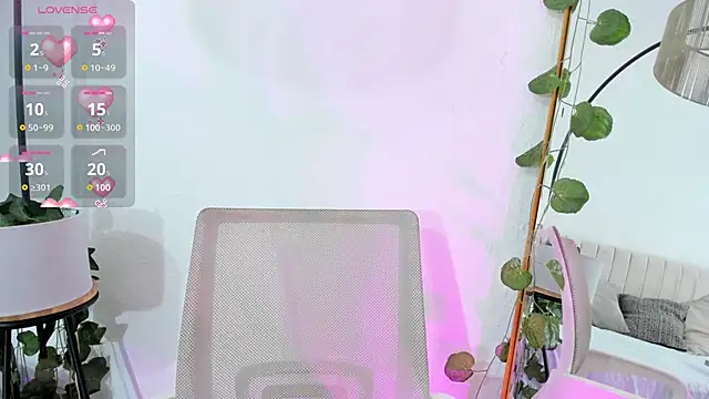 Snapshot of _alishaa_c chatting on 30, 10, 2025 alishaa c online show from 30, 10, 2025