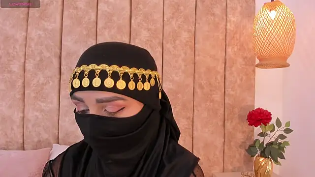 Snapshot of _alishaa_c chatting on 6, 11, 2025 alishaa c online show from 6, 11, 2025