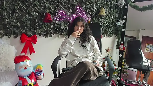 Samanta Ortiz online show from 5, 12, 2025