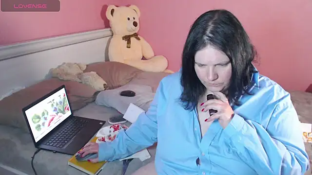 Snapshot of _alexandra_ray_ chatting on 13, 12, 2025 alexandra ray online show from 13, 12, 2025