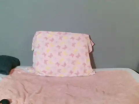 Snapshot of BoobsBae04 chatting on 15, 10, 2025 BoobsBae04 online show from 15, 10, 2025