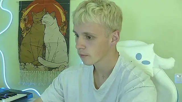 Snapshot of _Timmy_Boy_ chatting on 3, 10, 2025  Timmy Boy  online show from 3, 10, 2025