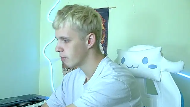 Snapshot of _Timmy_Boy_ chatting on 5, 10, 2025  Timmy Boy  online show from 5, 10, 2025