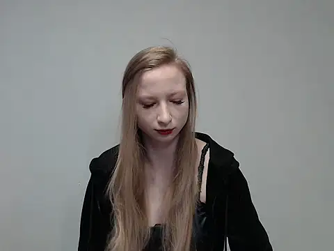 Snapshot of sophieryder chatting on 4, 4, 2026 sophieryder online show from 4, 4, 2026