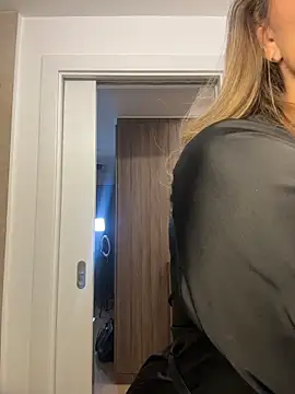 Snapshot of AvaMaddisson chatting on 25, 2, 2026 AvaMaddisson online show from 25, 2, 2026