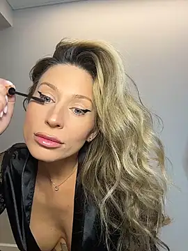 Snapshot of AvaMaddisson chatting on 1, 3, 2026 AvaMaddisson online show from 1, 3, 2026