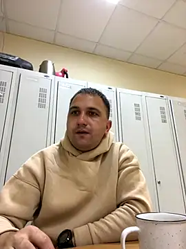 Snapshot of Mahrovmaxim chatting on 1, 11, 2025 Mahrovmaxim online show from 1, 11, 2025