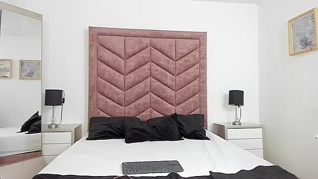 Alanha   online show from 30, 10, 2025