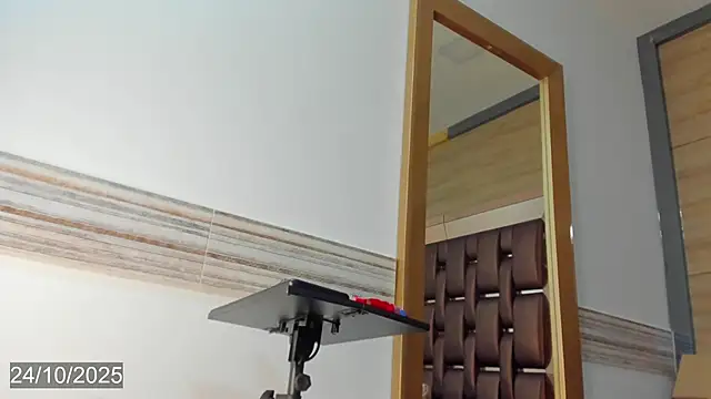 bella tinkerbell bahamas online show from 24, 10, 2025