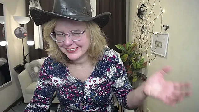 VestaWoody online show from 27, 10, 2025