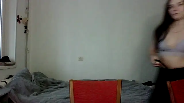 Twolatte1520 online show from 4, 12, 2025