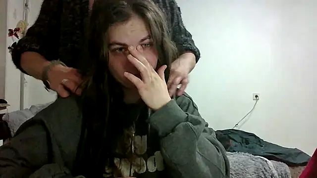 Snapshot of Twolatte1520 chatting on 15, 4, 2026 Twolatte1520 online show from 15, 4, 2026