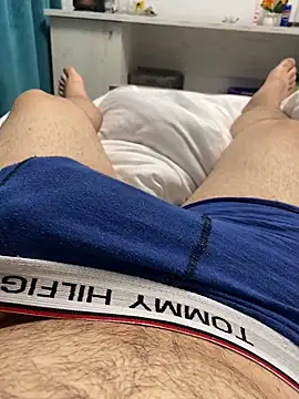 MilanYaman online show from 4, 10, 2025