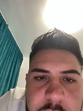 MilanYaman online show from 5, 10, 2025