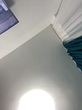 MilanYaman online show from 9, 10, 2025