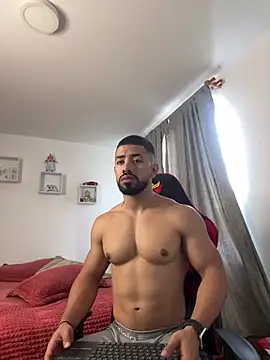 Ezzio Scolaro online show from 24, 11, 2025