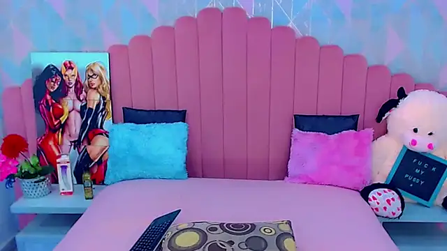 miss dania75 online show from 5, 12, 2025