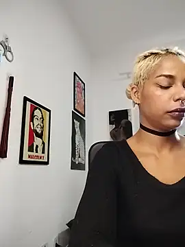 Helenoir online show from 12, 3, 2026