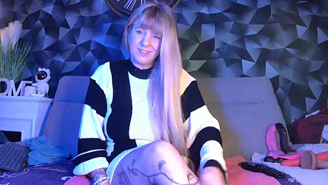 Delichieuse5 online show from 6, 2, 2025