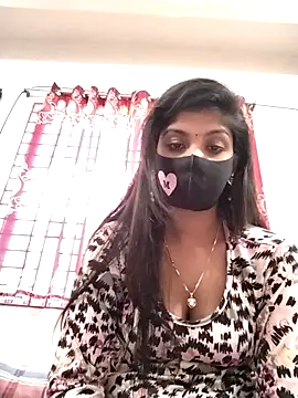 Queen-Any online show from 12, 11, 2025