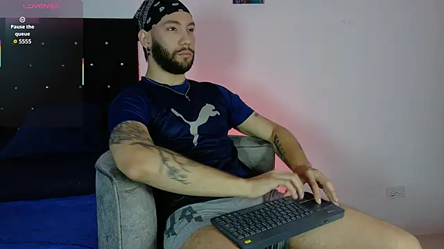 angel kyrozz online show from 27, 3, 2026