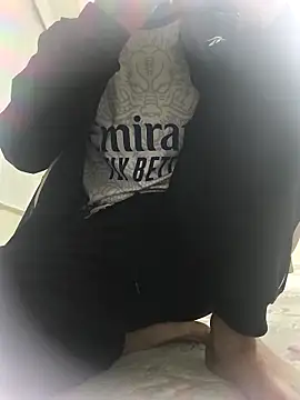 Snapshot of Sert_erkek21_ysm chatting on 2, 4, 2026 Sert erkek21 ysm online show from 2, 4, 2026