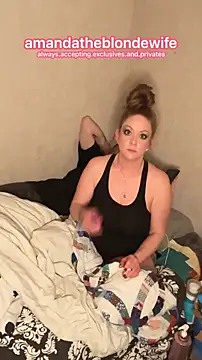 amandatheblondewife online show from 2, 3, 2026